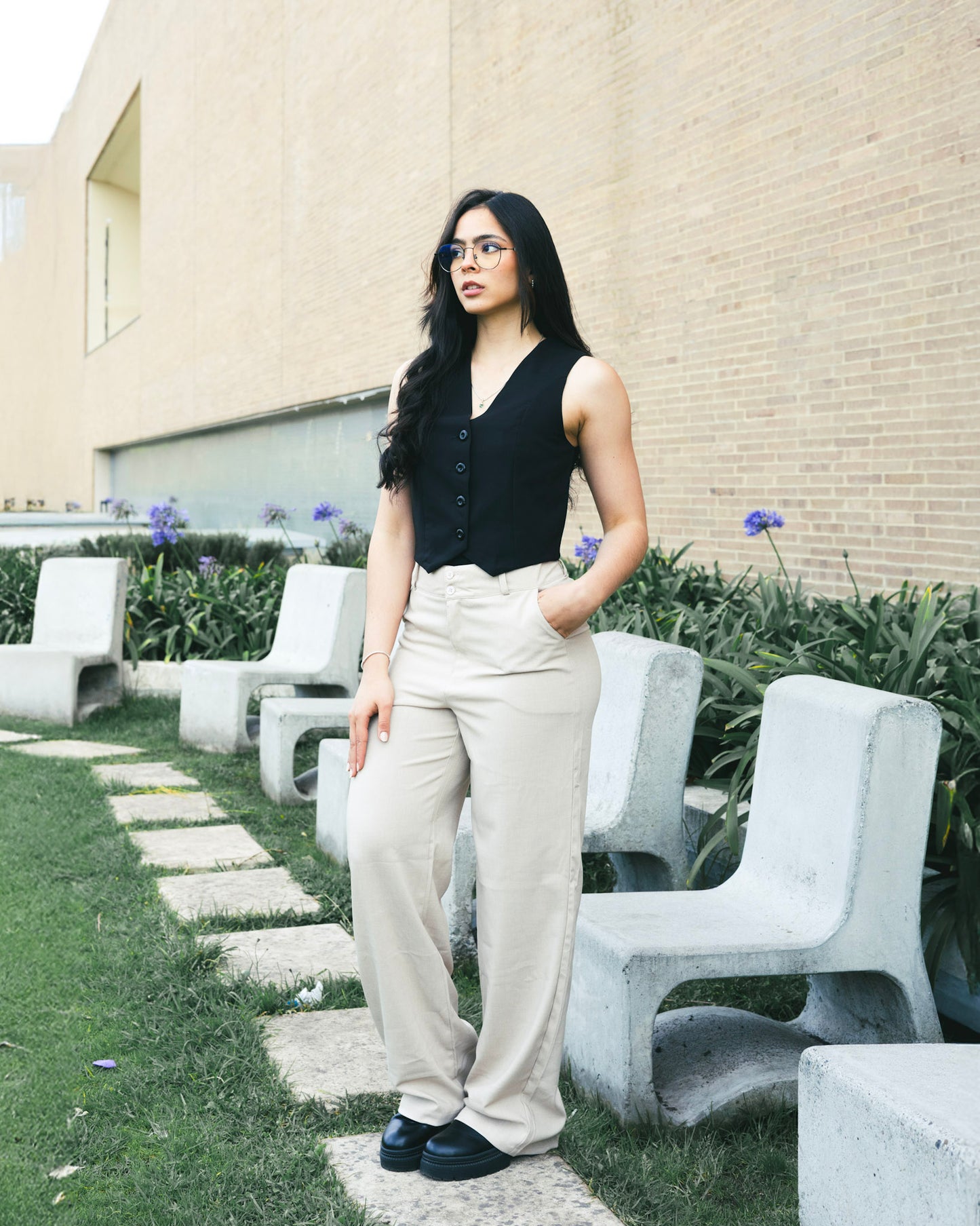 Pantalón beige "Lía"